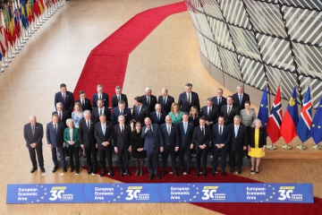 22/03/2024. Fotografía de familia del Consejo Europeo con los primeros ministros de Islandia, Liechtenstein y Noruega, con motivo del 30º an...