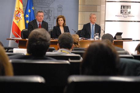 21/12/2012. Consejo de Ministros: Sáenz de Santamaría, Gallardón y Morenés. La vicepresidenta, ministra de la Presidencia y Portavoz, Soraya...