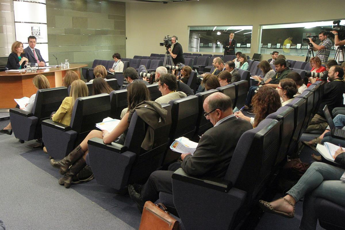 6/06/2014. Consejo de Ministros: Sáenz de Santamaría y Soria. Soraya Sáenz de Santamaría, vicepresidenta del Gobierno, ministra de la Presid...