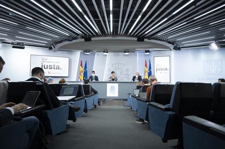 17/12/2021. Rueda de prensa posterior al Consejo de Ministros: Isabel Rodríguez, Félix Bolaños y Miquel Iceta. La ministra de Política Terri...