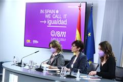 8/03/2022. Rueda de prensa posterior al Consejo de Ministros: Isabel Rodríguez, Teresa Ribera e Irene Montero. La ministra de Política Terri...