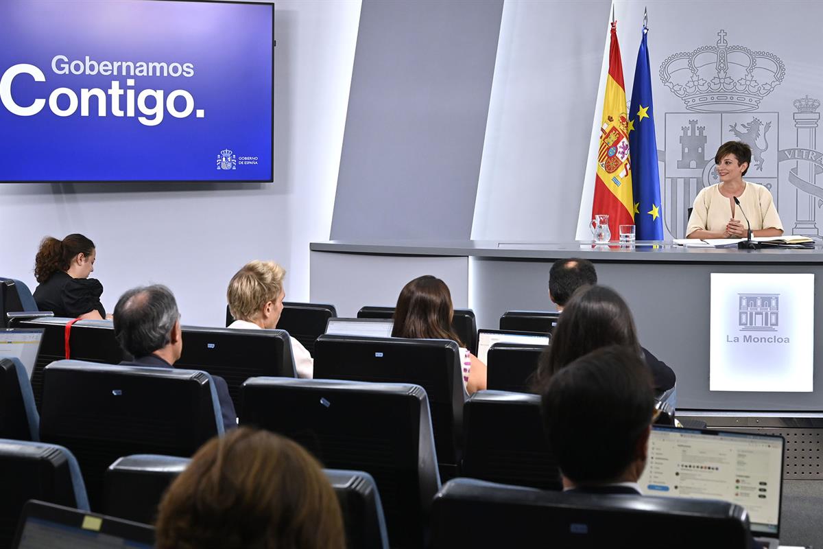 Isabel Rodríguez durante la rueda de prensa posterior al Consejo de Ministros