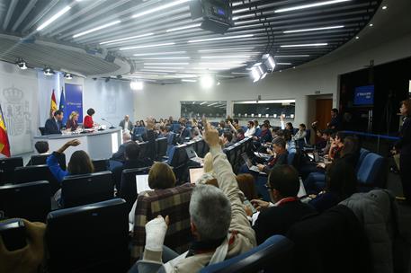 3/12/2024. Rueda de prensa tras el Consejo de Ministros: Pilar Alegría, Óscar Puente y Diana Morant. El ministro de Transportes y Movilidad ...