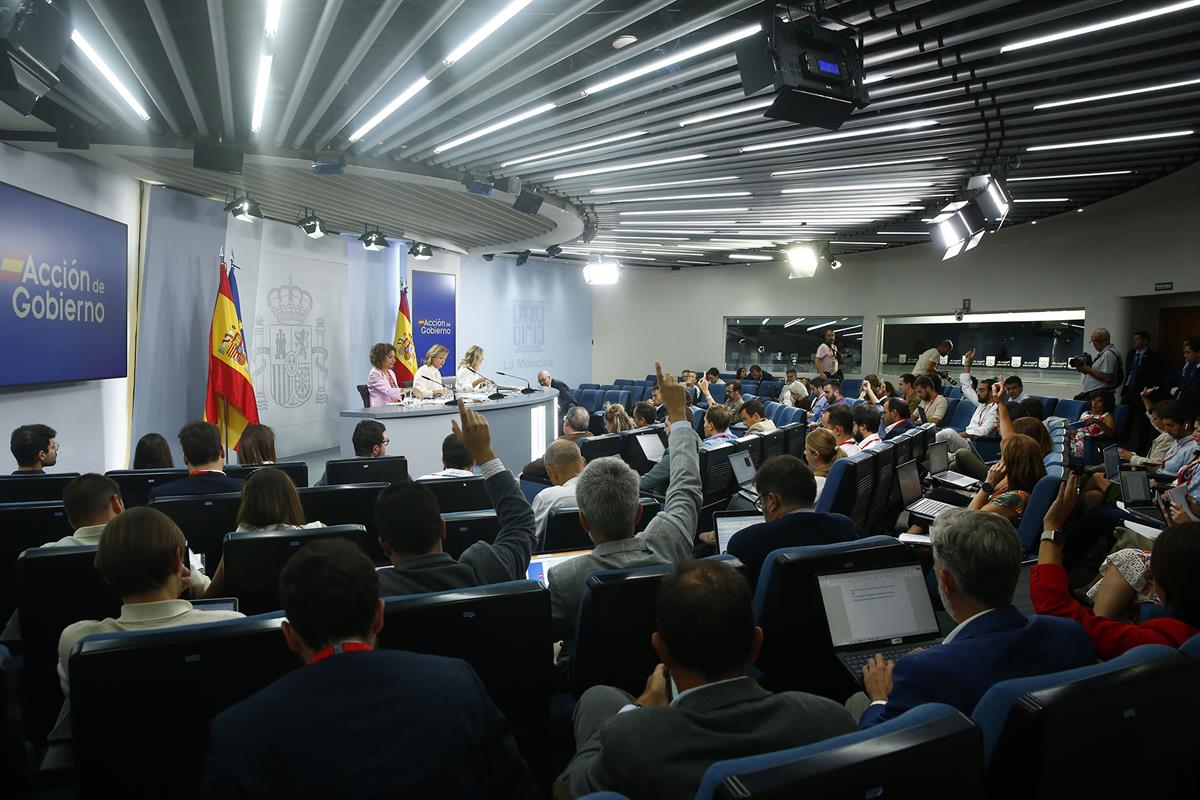 10/09/2024. Rueda de prensa tras el Consejo de Ministros: Montero, Alegría, Díaz. La vicepresidenta primera y ministra de Hacienda, María Je...