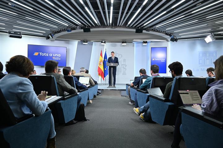 11/11/2024. Pedro Sánchez appears before the media after the meeting of the Council of Ministers. The President of the Government of Spain, ...