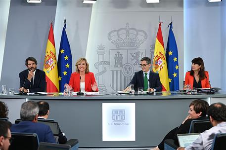 Ernest Urtasun, Pilar Alegría, Félix Bolaños y Ana Redondo durante la rueda de prensa posterior al Consejo de Ministros