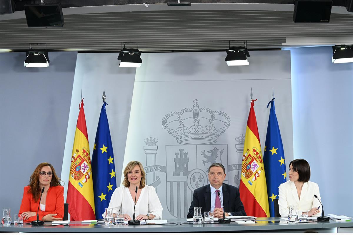 18/06/2024. Rueda de prensa tras el Consejo de Ministros: Pilar Alegría, Luis Planas, Mónica García y Diana Morant. La ministra de Educación...