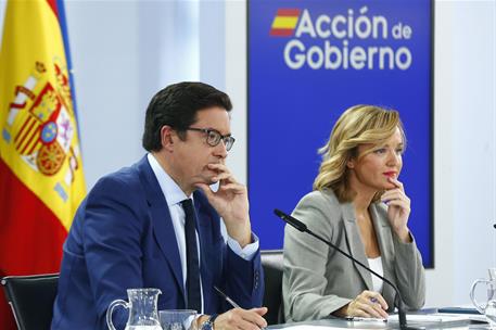 22/10/2024. Rueda de prensa tras el Consejo de Ministros. El ministro para la Transformación Digital y de la Función Pública, Óscar López, y...