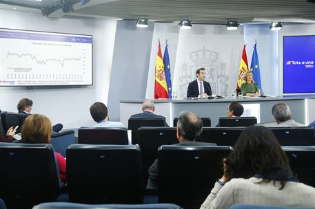 Carlos Cuerpo y Pilar Alegría durante la rueda de prensa posterior al Consejo de Ministros