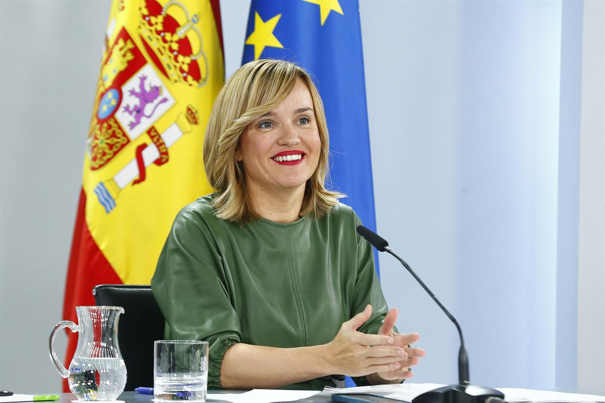 La ministra de Educación, Formación Profesional y Deportes y portavoz del Gobierno, Pilar Alegría, durante su intervención