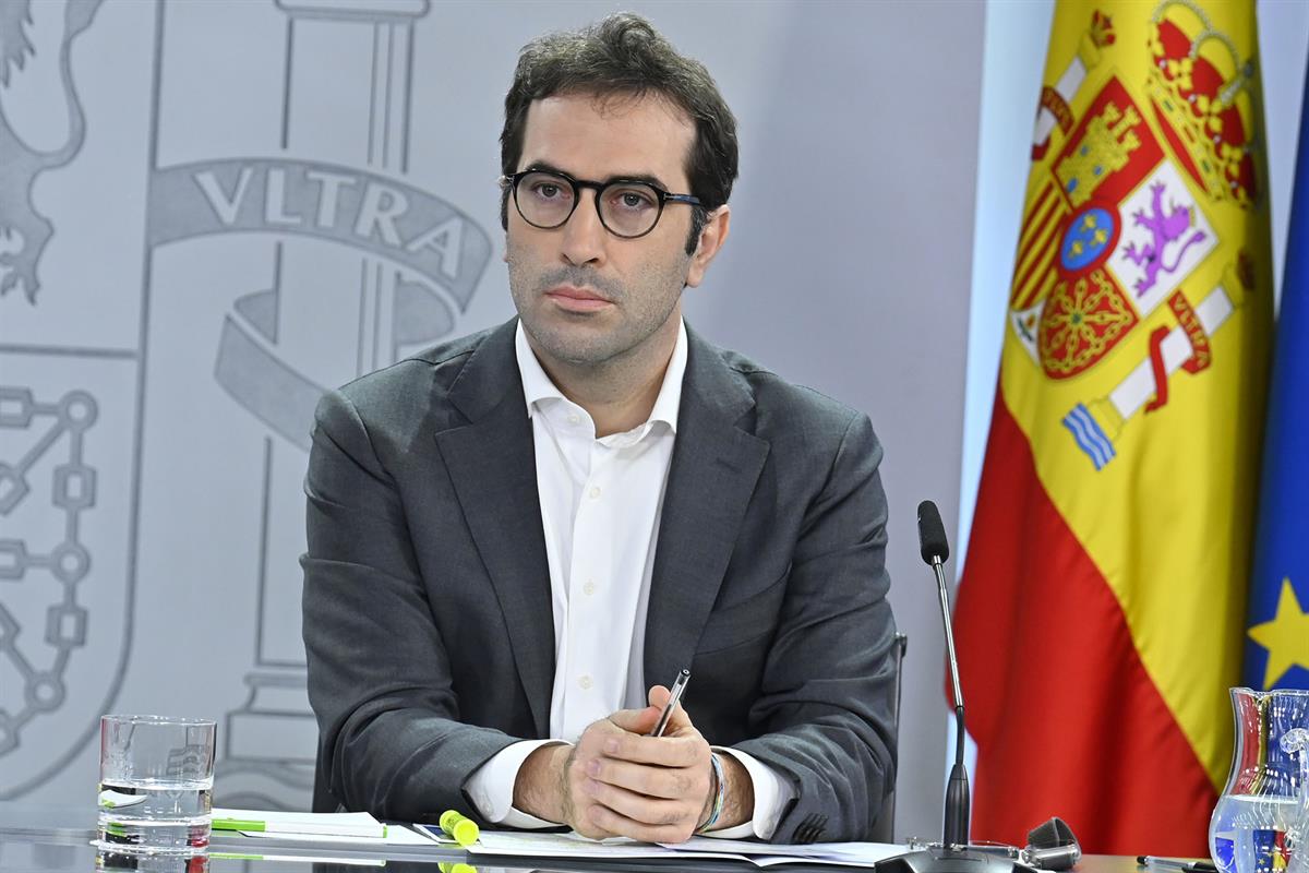 El ministro de Economía, Comercio y Empresa, Carlos Cuerpo, en su comparecencia tras el Consejo de Ministros.