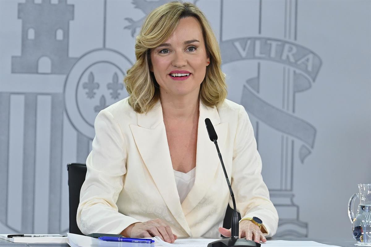 La ministra de Educación, Formación Profesional y Deportes, Pilar Alegría, en la rueda de prensa tras el Consejo de Ministros