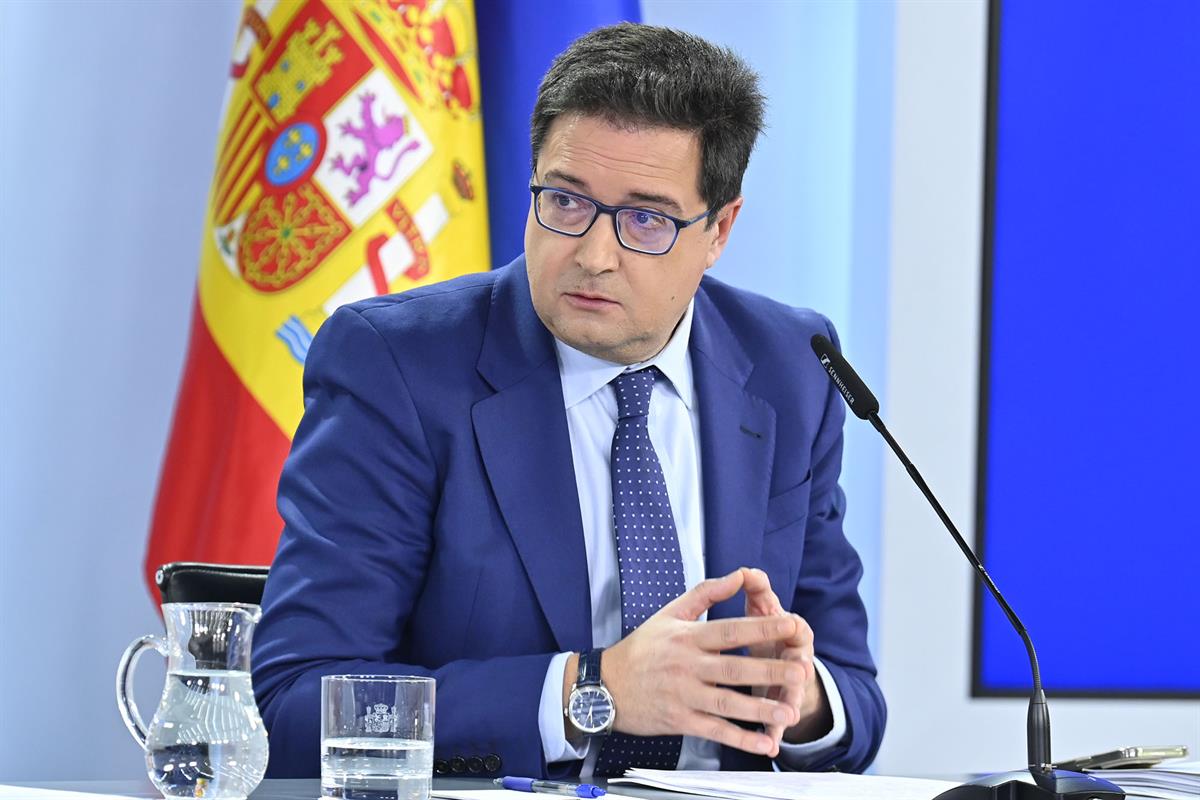 El ministro para la Transformación Digital y de la Función Pública, Óscar López, durante la rueda de prensa