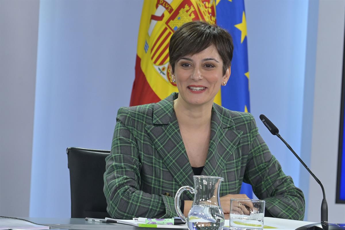 La ministra de Vivienda y Agenda Urbana, Isabel Rodríguez, durante la rueda de prensa posterior al Consejo de Ministros