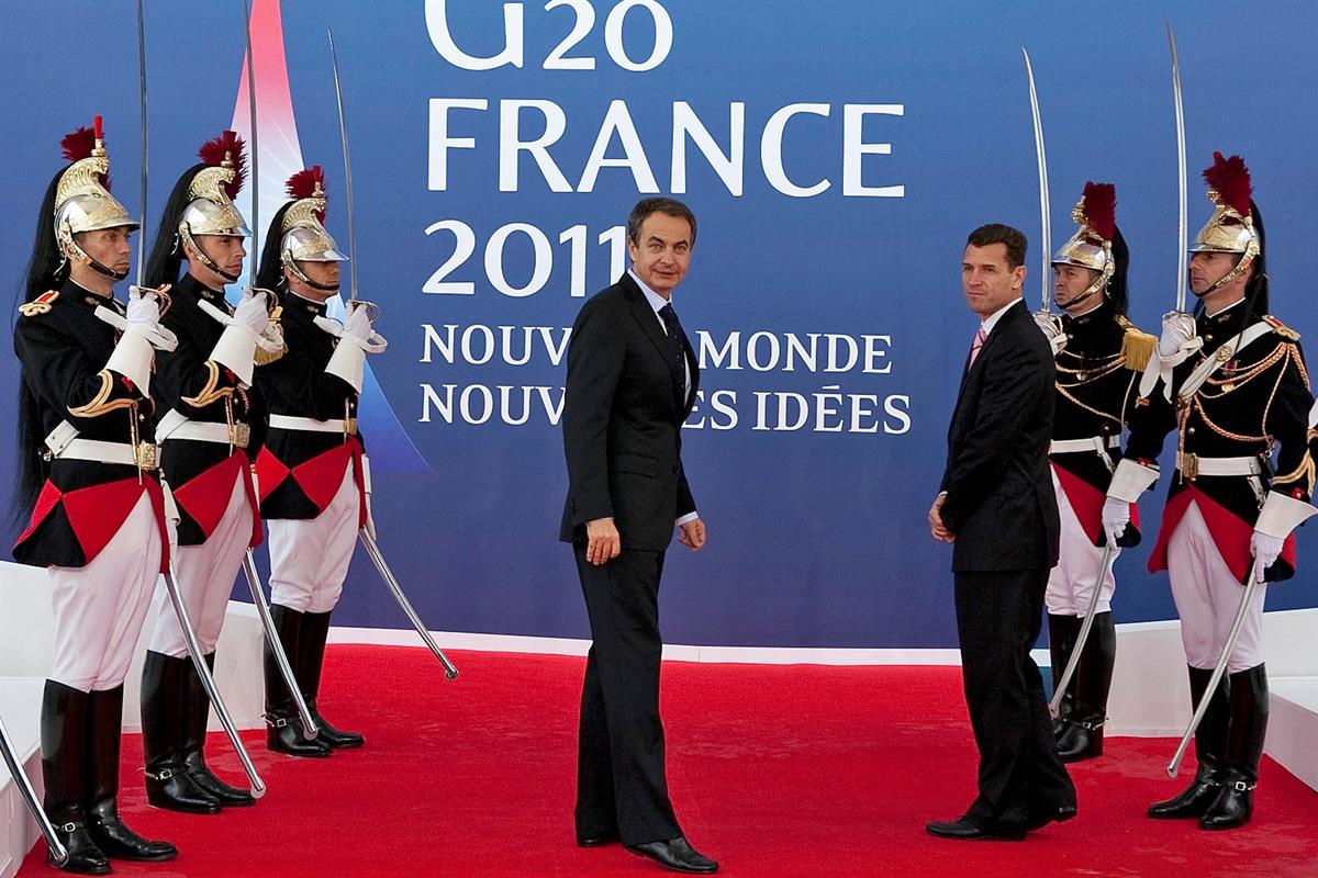 3/11/2011. El presidente asiste a la Cumbre del G-20. El presidente del Gobierno, José Luís Rodríguez Zapatero, a su llegada a la Cumbre del...