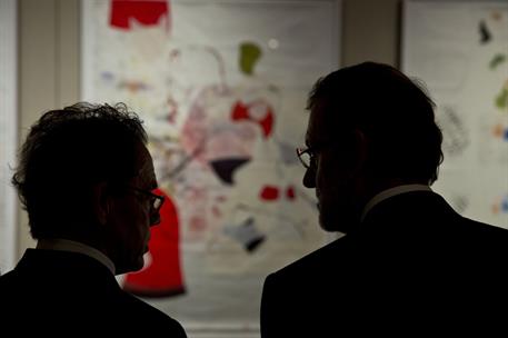 3/10/2013. Viaje del presidente del Gobierno a Japón. El presidente del Gobierno, Mariano Rajoy, visita la exposición "Flores de invierno" d...