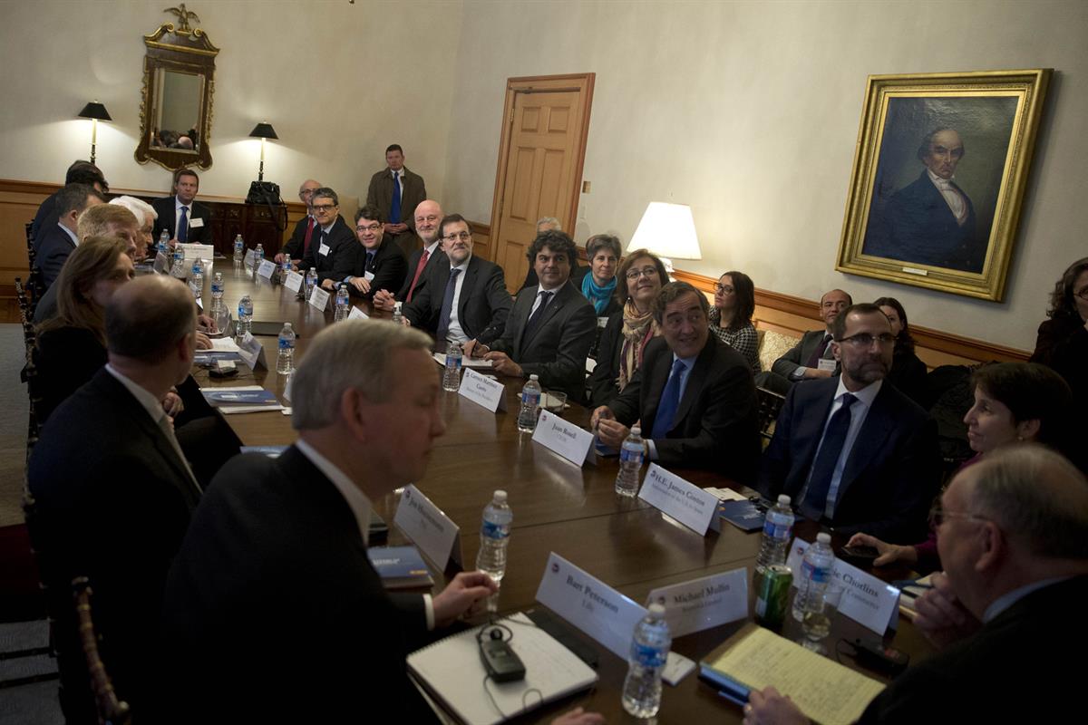 14/01/2014. Rajoy viaja a Estados Unidos en visita oficial. El presidente del Gobierno, Mariano Rajoy, asiste a la Cámara de Comercio de Est...