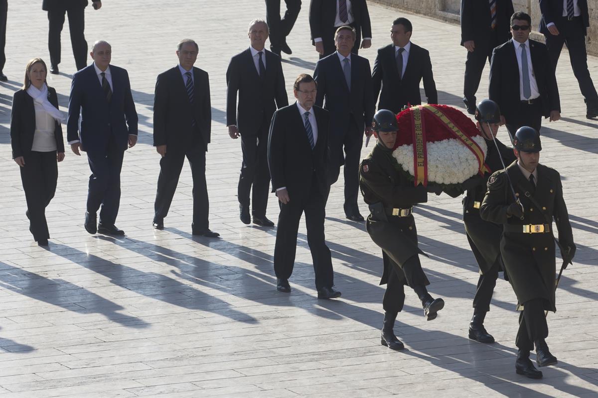 11/02/2014. Rajoy asiste a la V Reunión de Alto Nivel turco-española. El presidente del Gobierno, Mariano Rajoy, junto a los ministros de De...