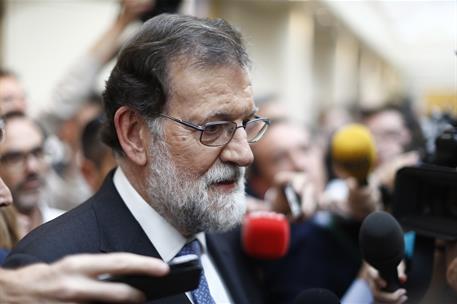 27/10/2017. Rajoy asiste al Pleno del Senado. Declaraciones del presidente del Gobierno, Mariano Rajoy, al concluir el pleno del Senado dond...