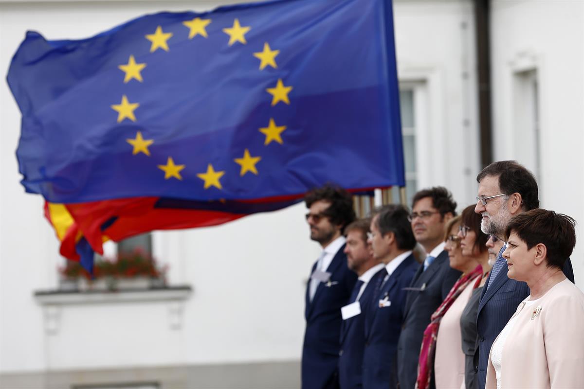 30/06/2017. XII Cumbre polaco-española. El presidente del Gobierno, Mariano Rajoy, junto a la primera ministra polaca, Beata Szydlo, a su ll...