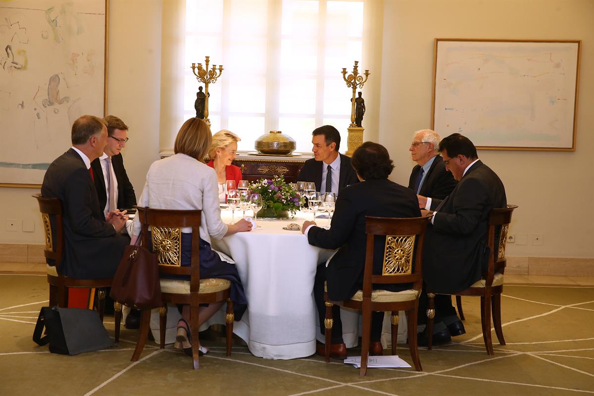 31/07/2019. Pedro Sánchez se reúne con la presidenta electa de la Comisión Europea, Ursula von der Leyen. El presidente del Gobierno en func...