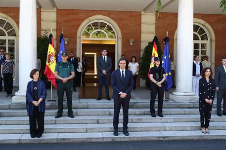 5/06/2020. Minuto de silencio por las víctimas del COVID-19. El presidente del Gobierno, Pedro Sánchez, junto a otros miembros del Ejecutivo...