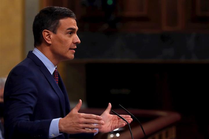 La Moncloa. 16/12/2020. Pedro Sánchez claims that government is managing  pandemic with humility, unity and utmost scientific rigour [President/News]