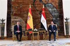 Pedro Sánchez junto al presidente de la República Árabe de Egipto, Abdelfatah El-Sisi