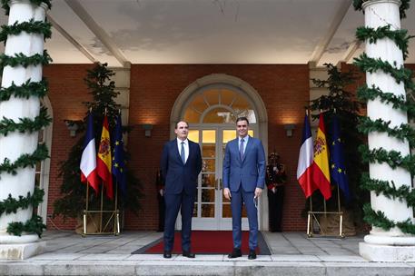 10/12/2021. Pedro Sánchez se reúne con el primer ministro de la República Francesa, Jean Castex. El presidente del Gobierno, Pedro Sánchez, ...