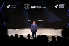 Pedro Sánchez durante su intervención en el acto de inauguración