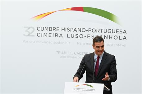 28/10/2021. XXXII Cumbre Hispano-Portuguesa. El presidente del Gobierno, Pedro Sánchez, comparece, junto al primer ministro de la República ...