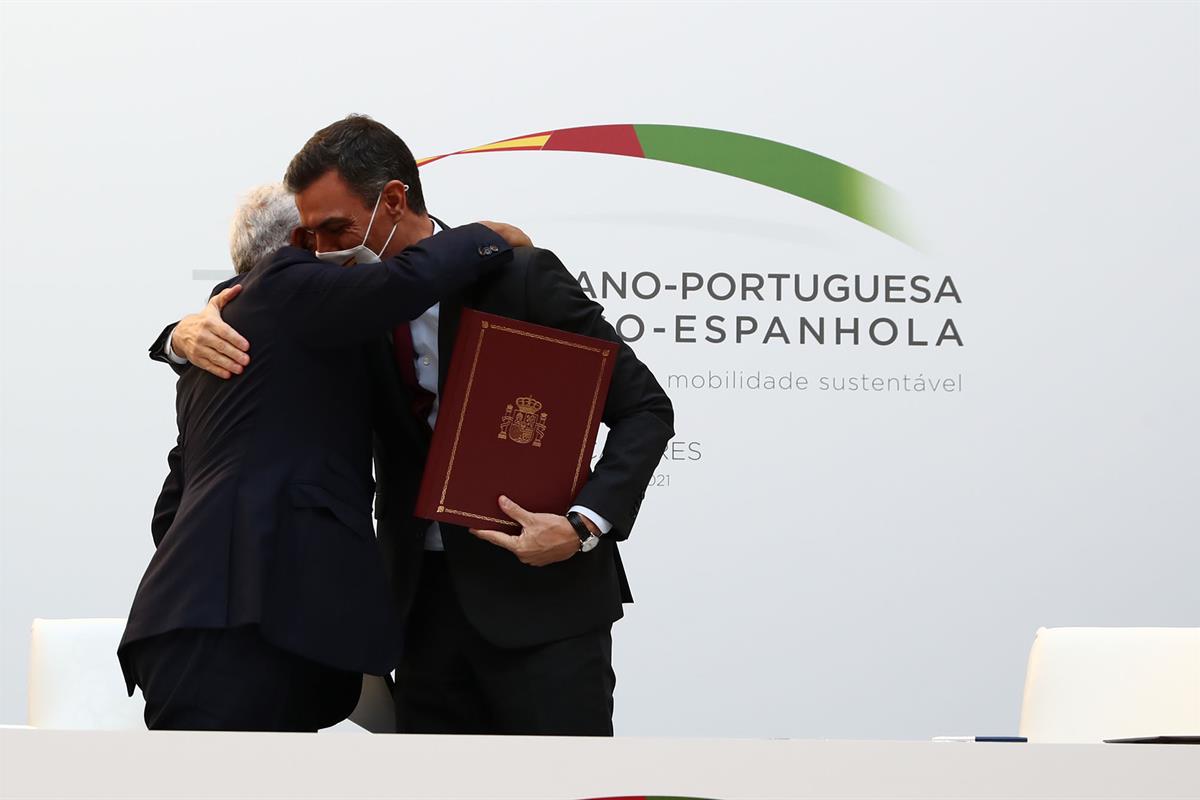 28/10/2021. XXXII Cumbre Hispano-Portuguesa. El presidente del Gobierno, Pedro Sánchez, y el primer ministro de la República Portuguesa, Ant...