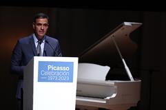 El presidente del Gobierno, Pedro Sánchez, interviene en el acto inaugural del Año Picasso.