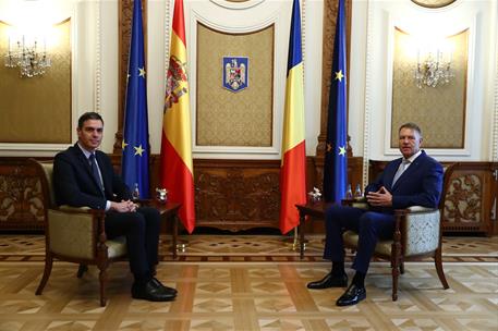 17/03/2022. Pedro Sánchez viaja a Rumanía. El presidente del Gobierno, Pedro Sánchez, mantiene un encuentro con el presidente de Rumanía, Kl...