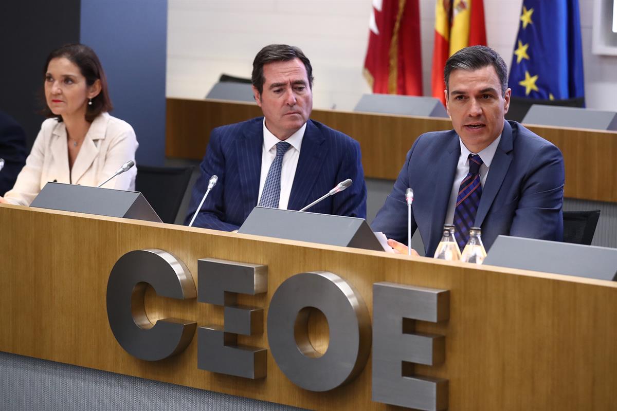 18/05/2022. Pedro Sánchez participa en el acto inaugural del foro empresarial España-Catar. El presidente del Gobierno, Pedro Sánchez partic...