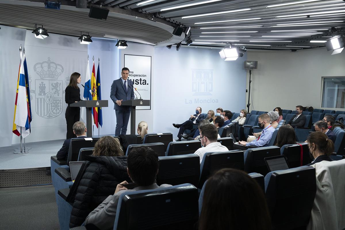 26/01/2022. Sánchez recibe a la primera ministra de Finlandia. El presidente del Gobierno, Pedro Sánchez, y la primera ministra de la Repúbl...