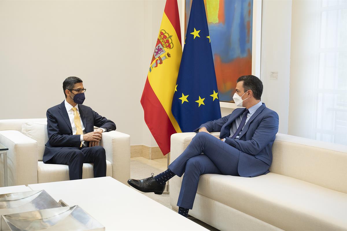 28/03/2022. Encuentro de Pedro Sánchez con el director ejecutivo de Google, Sundar Pichai. El presidente del Gobierno, Pedro Sánchez, y el d...