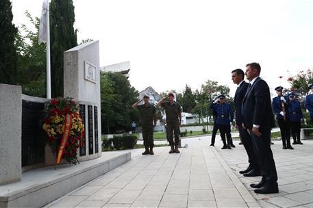 30/07/2022. Pedro Sánchez rinde homenaje a los caídos españoles durante la guerra en Bosnia Herzegovina. Pedro Sánchez rinde homenaje a los ...