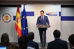 El presidente del Gobierno, Pedro Sánchez, durante su intervención en la rueda de prensa posterior al Consejo Europeo