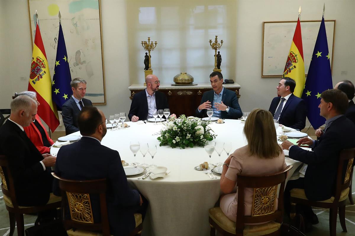 2/07/2023. Pedro Sánchez recibe en La Moncloa al presidente del Consejo Europeo. El presidente del Gobierno y el presidente del Consejo Euro...