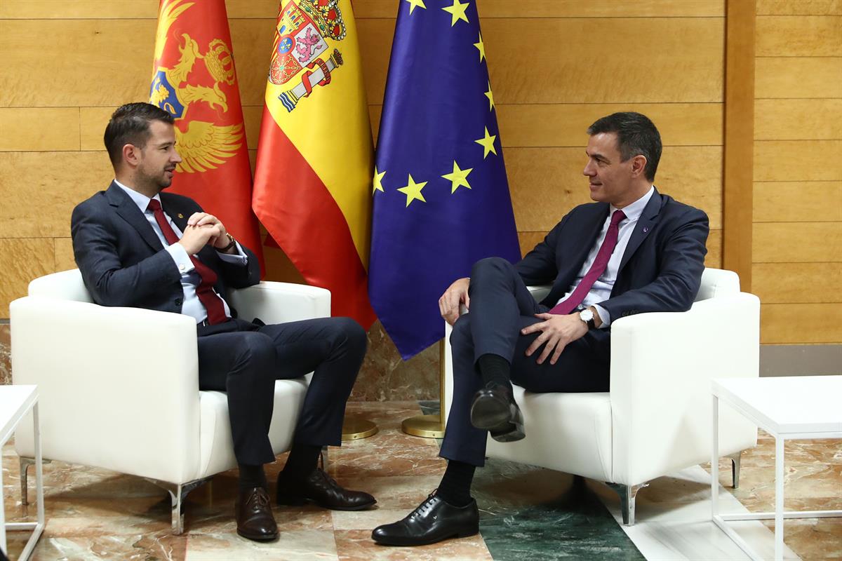 5/10/2023. Sánchez participa en la reunión de la Comunidad Política Europea. El presidente del Gobierno en funciones, Pedro Sánchez, junto a...
