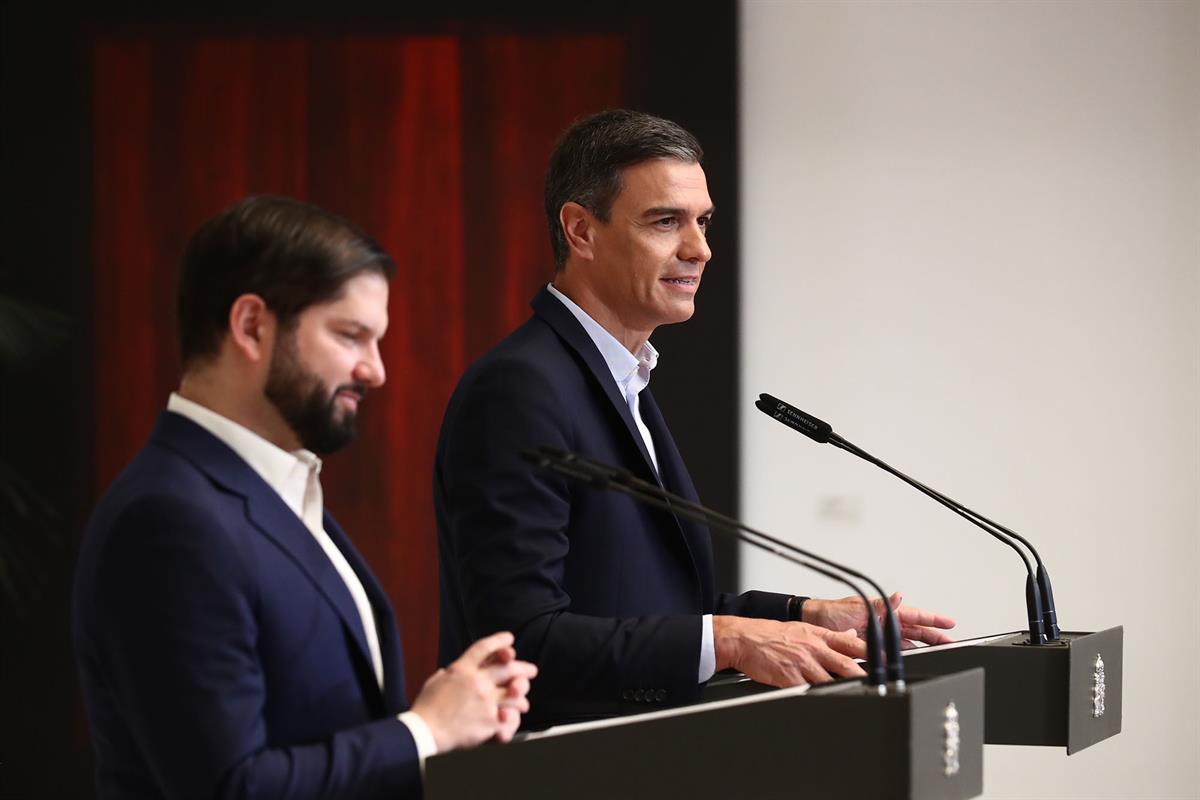 14/07/2023. Pedro Sánchez recibe al presidente de Chile, Gabril Boric. El presidente del Gobierno, Pedro Sánchez, y el presidente de la Repú...