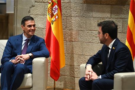 21/12/2023. El presidente del Gobierno se reúne con el president de la Generalitat de Catalunya. El presidente del Gobierno, Pedro Sánchez, ...