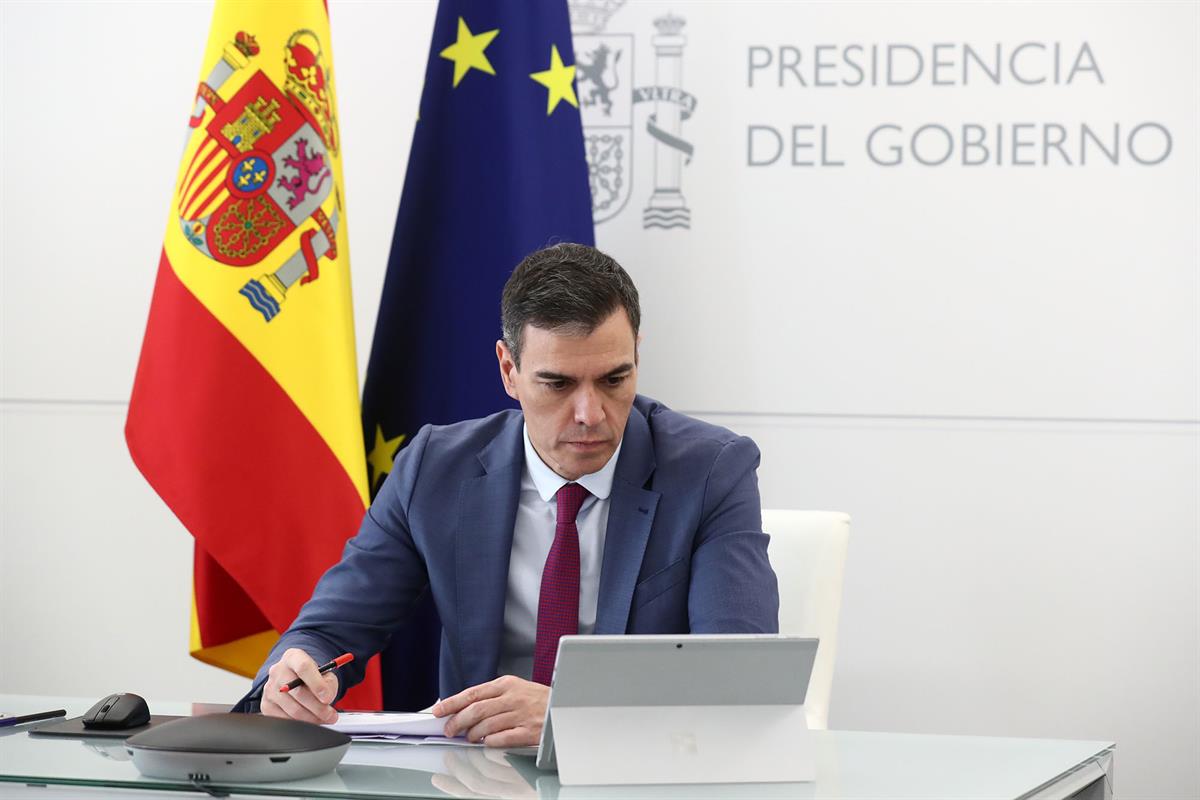 22/11/2023. Pedro Sánchez participa en la cumbre del G-20. El presidente del Gobierno, Pedro Sánchez, durante su participación por videoconf...