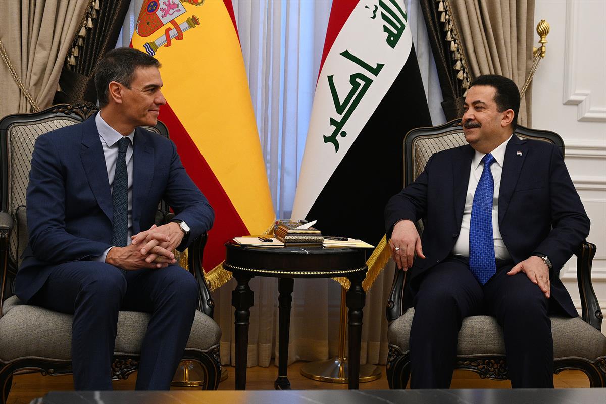 Pedro Sánchez junto al primer ministro de Irak, Mohammed Shia Al Sudani. 