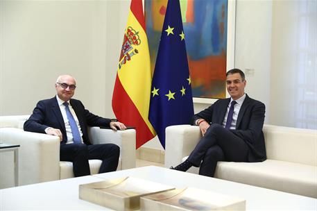 2/10/2024. Pedro Sánchez mantiene un encuentro con el presidente de IMEC. El presidente del Gobierno, Pedro Sánchez, durante el encuentro co...