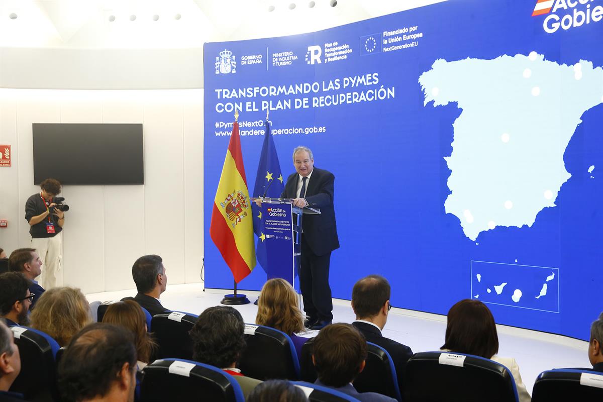 3/10/2024. Pedro Sánchez inaugura la jornada "Transformando las pymes con el Plan de Recuperación". El ministro de Industria y Turismo, Jord...