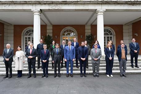 4/03/2024. Sánchez meets with digital sector companies and asks them to commit to the application of measures to protect children online. Fa...