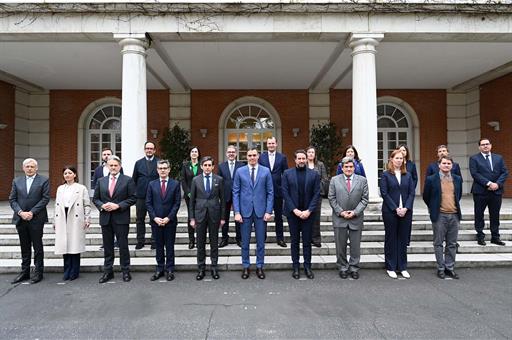 4/03/2024. Sánchez meets with digital sector companies and asks them to commit to the application of measures to protect children online. Fa...