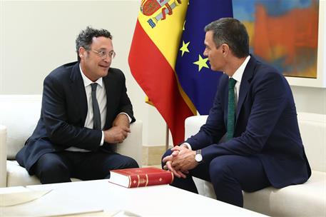 4/09/2024. El presidente del Gobierno recibe al fiscal general del Estado. El presidente del Gobierno, Pedro S&#225;nchez, y el fiscal general de...